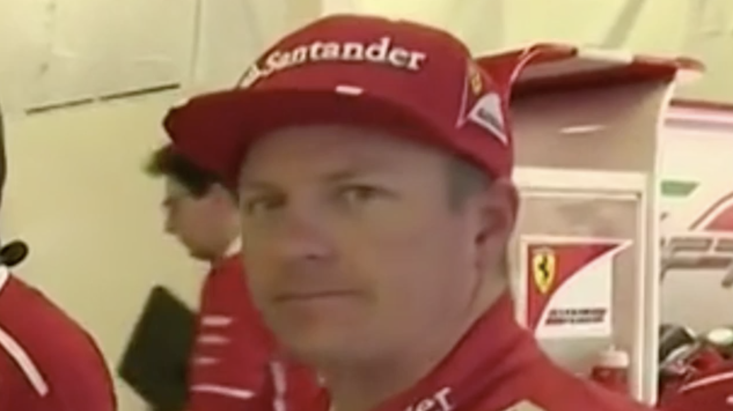 Vídeo: A (falta de) emoção de Kimi Raikkonen ao conhecer Nicole Kidman