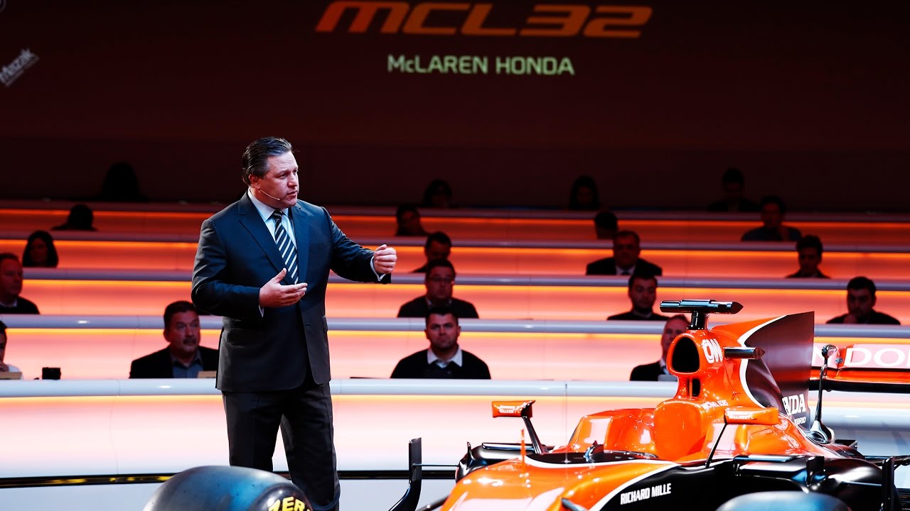 Zak Brown: Alonso pode correr na F1 até aos 40 anos
