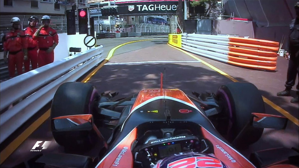 Button para Alonso: Vou fazer xixi no teu assento!