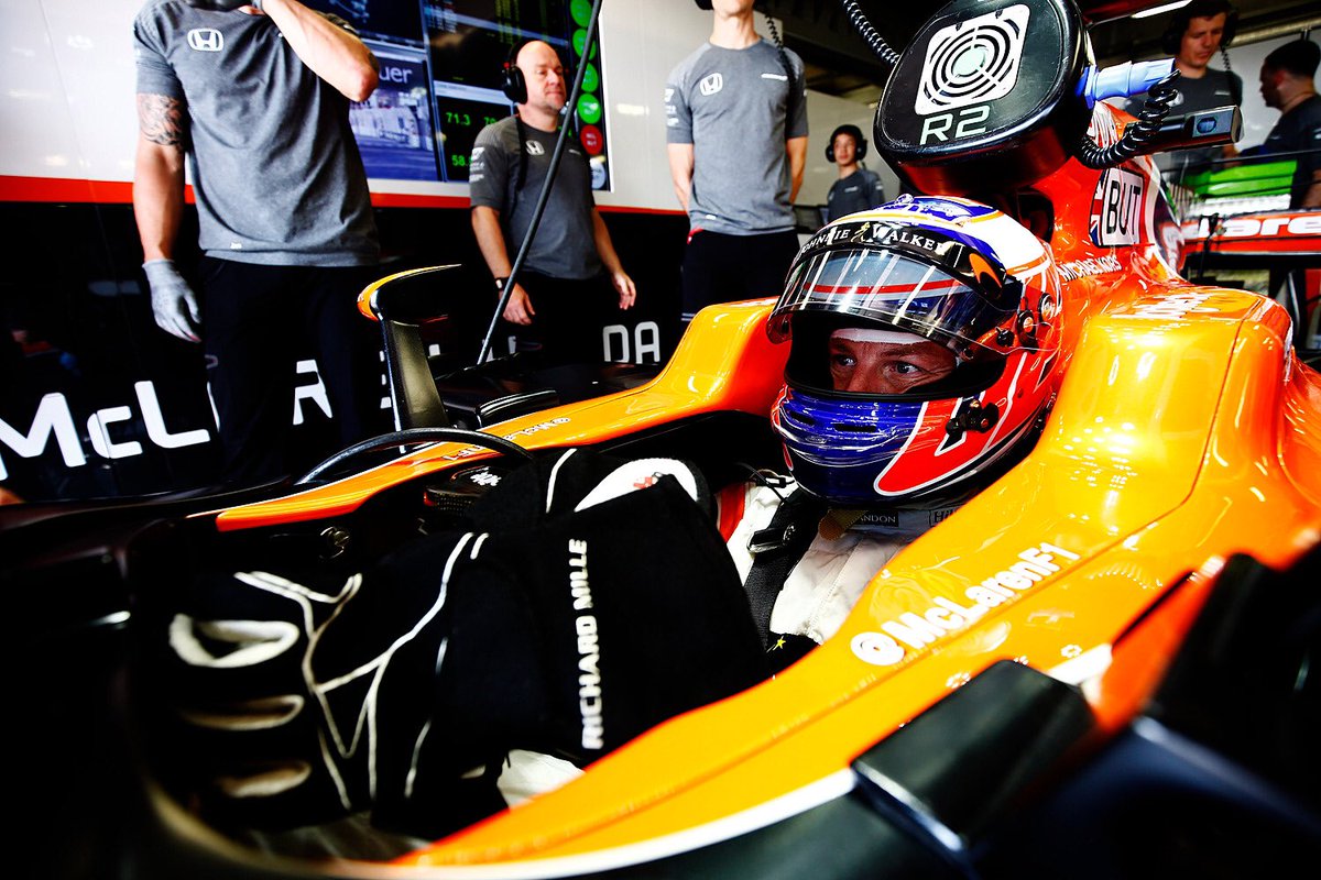 Button: Adaptação ao carro de 2017 não foi fácil