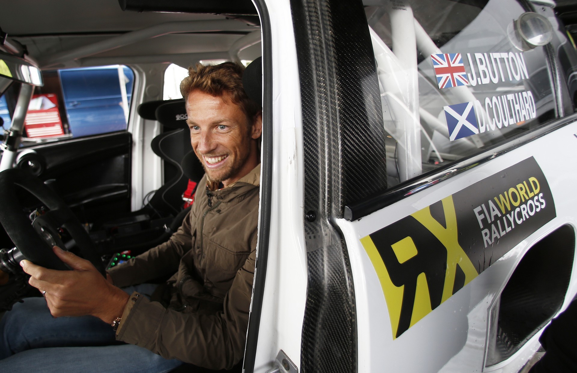 Jenson Button explora alternativas à Fórmula 1