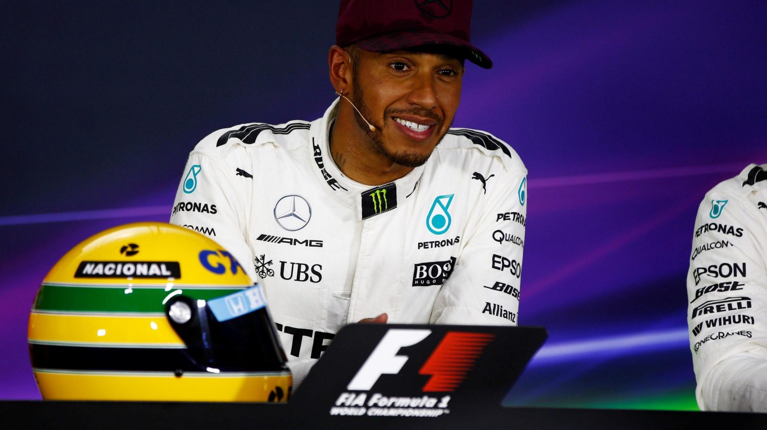 Hamilton: Capacete do Senna supera todos os meus troféus