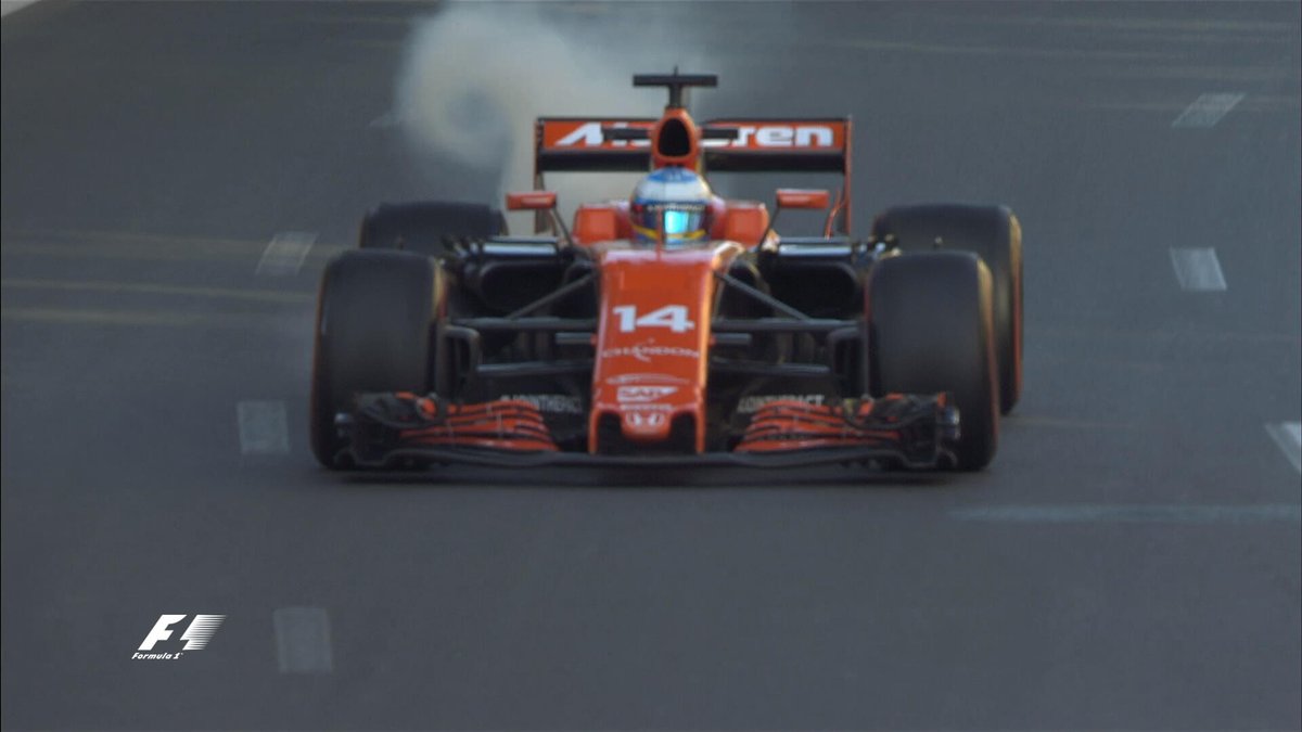 Vídeo: Motor Honda do McLaren de Fernando Alonso volta a ceder