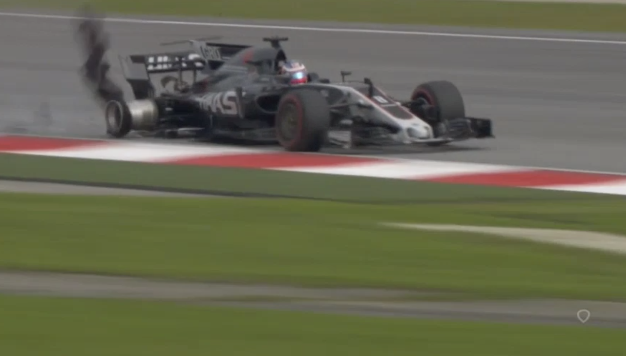 Vídeo: Despiste de Romain Grosjean no FP2
