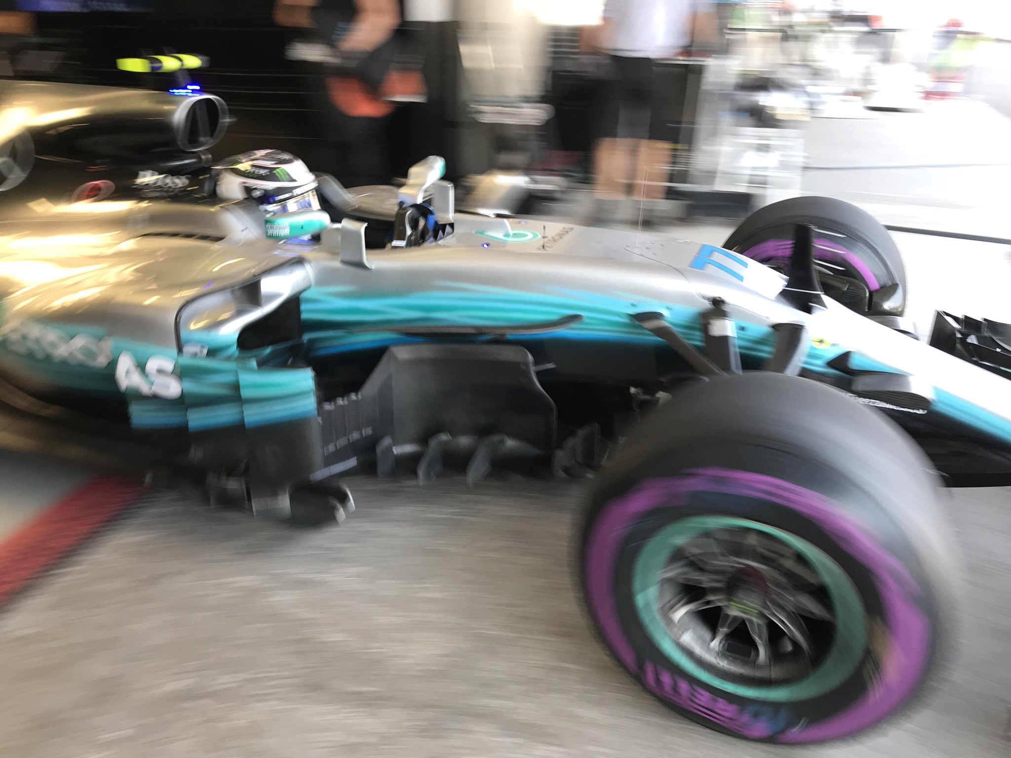 Valtteri Bottas fica com o melhor tempo na primeira sessão no México