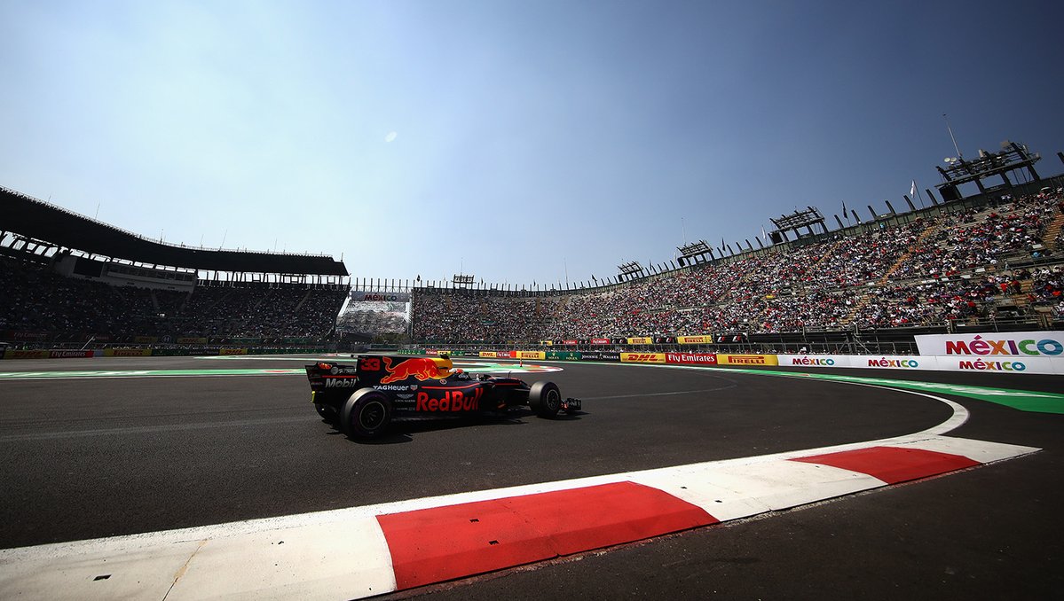 Verstappen bate Hamilton e lidera antes da qualificação