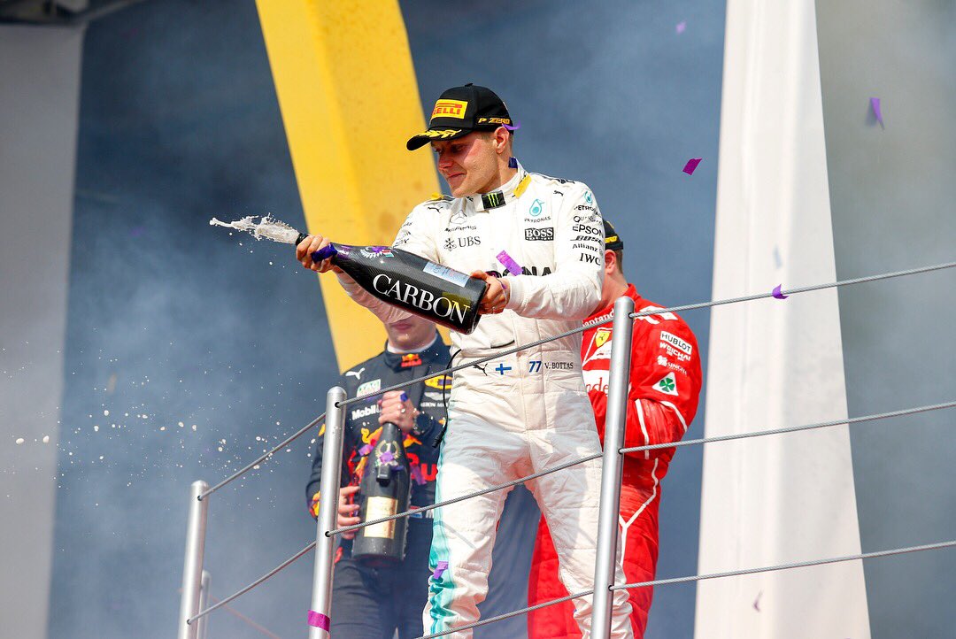 Bottas e o título de Hamilton: “Estou feliz por ele mas quero batê-lo no próximo ano”