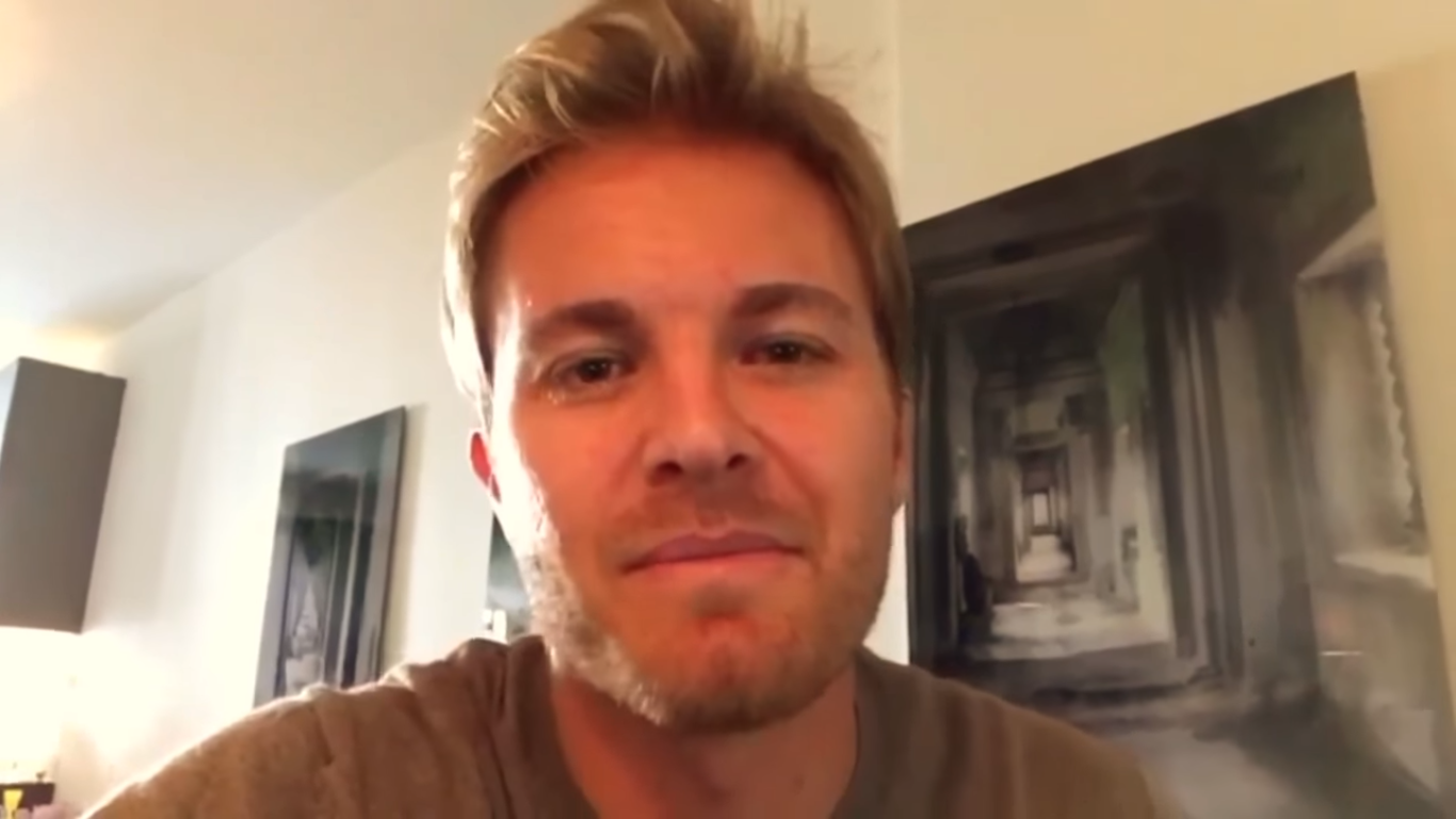 [Vídeo] Nico Rosberg deixa mensagem a Lewis Hamilton: “Um título merecido”