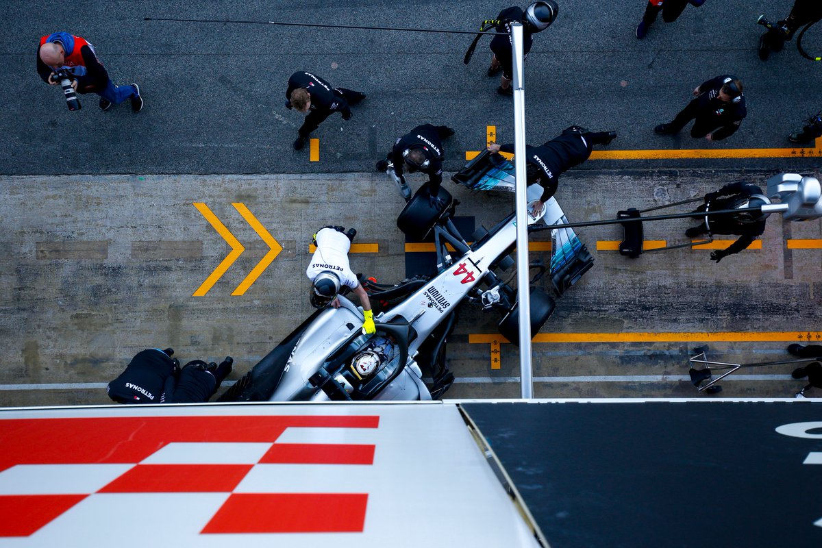 Wolff: “Este ano promete uma luta entusiasmante entre Mercedes, Ferrari e Red Bull”