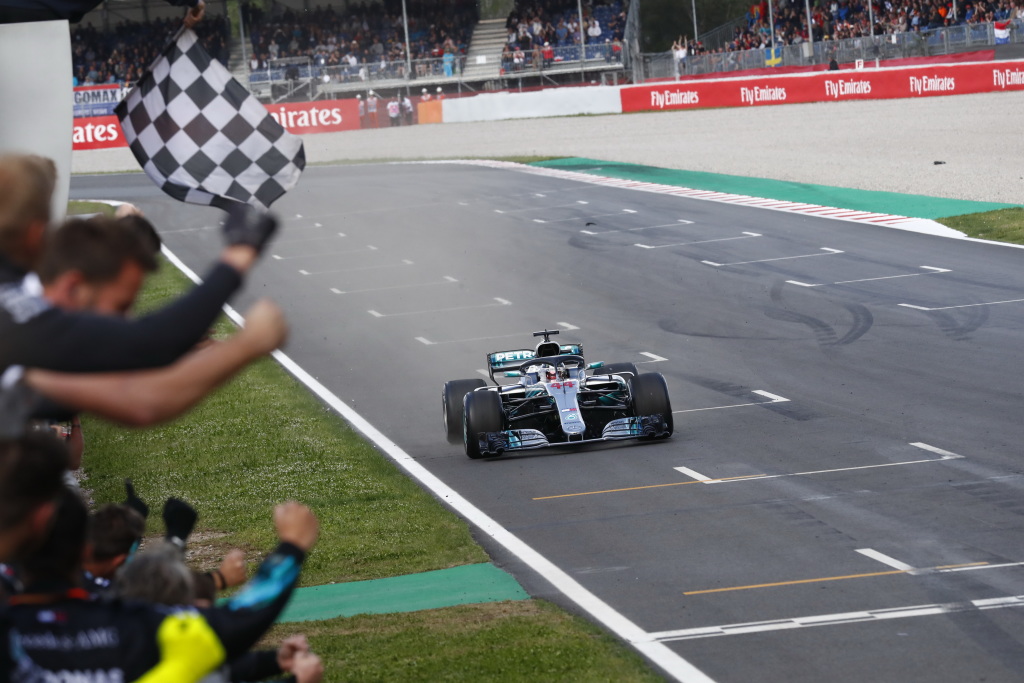 Hamilton: “Senti uma sinergia entre mim e o carro que ainda não tinha sentido este ano”