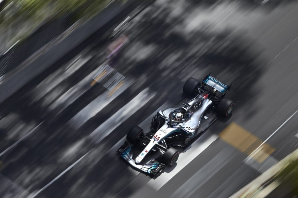 Mercedes adia introdução de novo motor devido a “problema de qualidade”