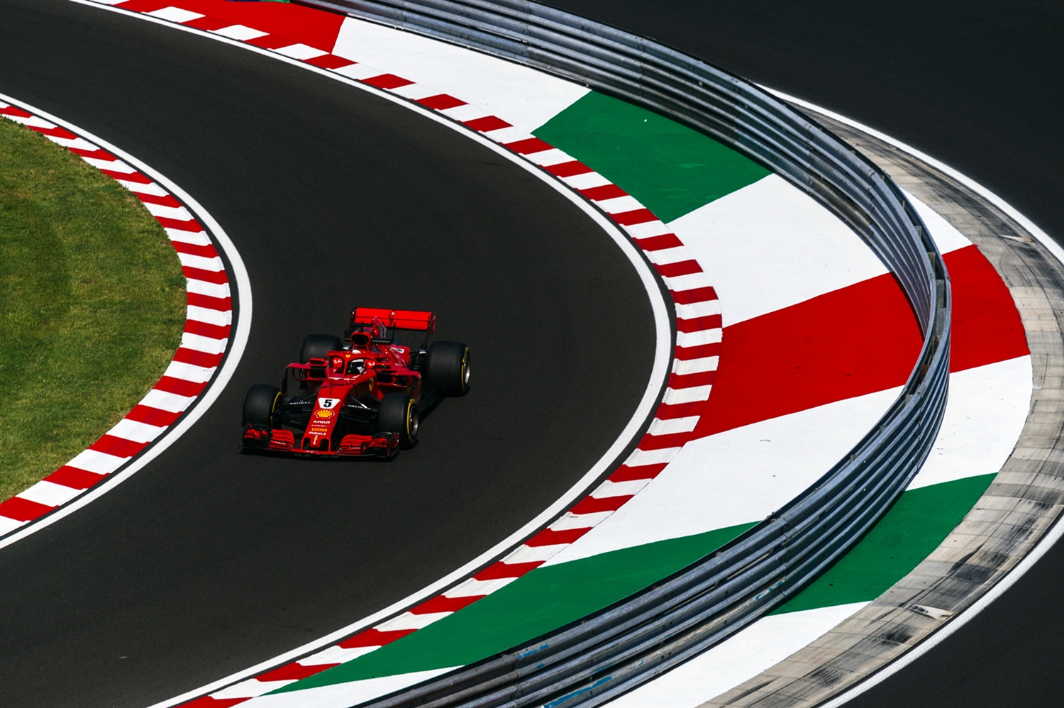 Vettel lidera antes da qualificação no Hungaroring