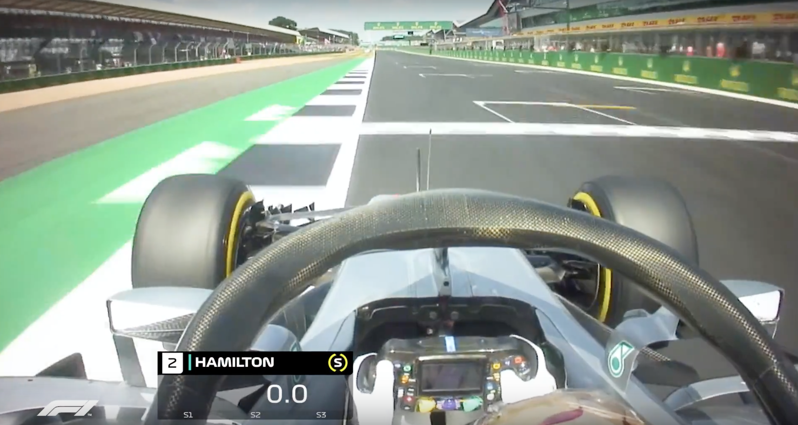 VÍDEO: Onboard da pole position de Hamilton em Silverstone
