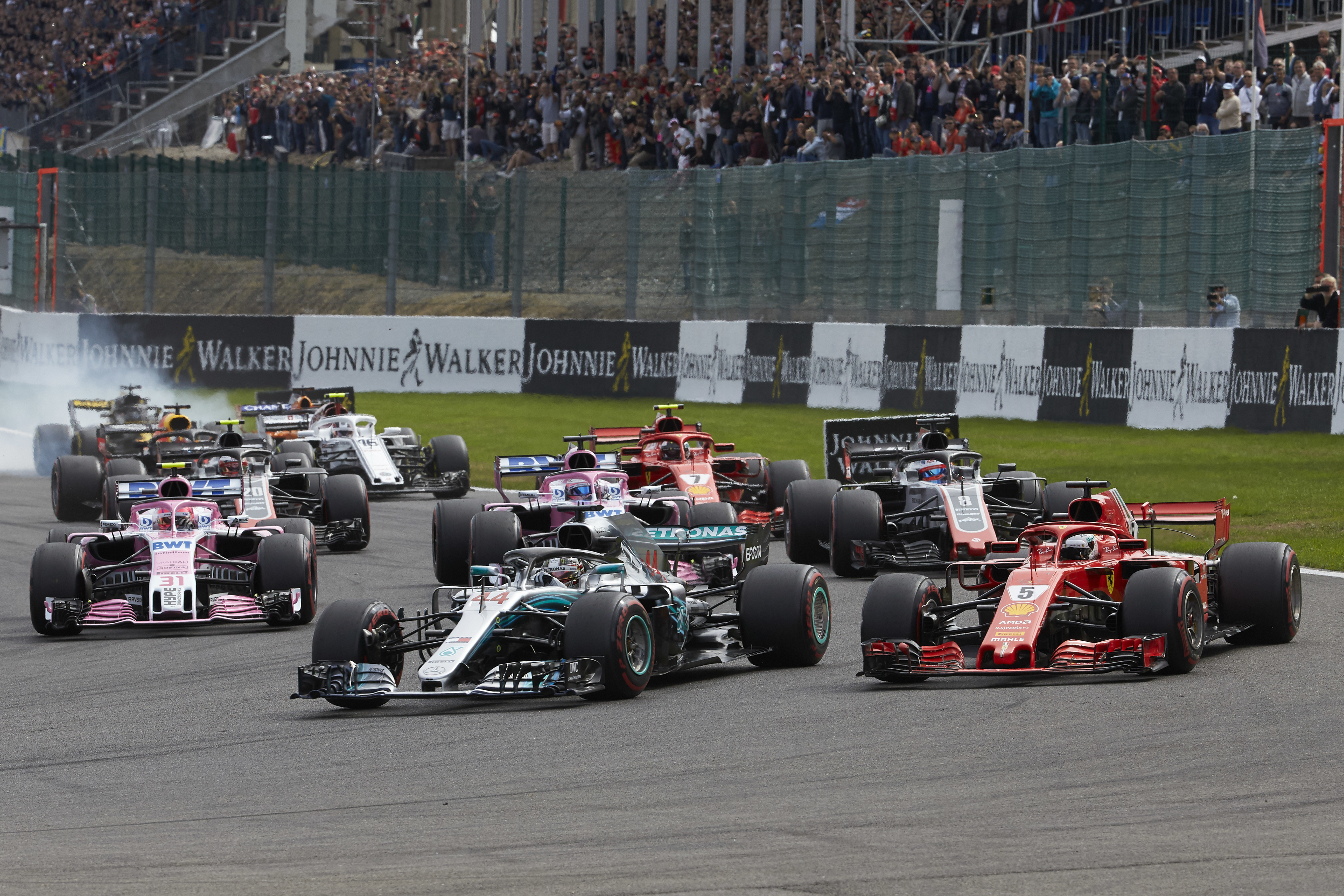 Hamilton: “Infelizmente a Ferrari conseguiu igualar-nos e até ser mais rápida”