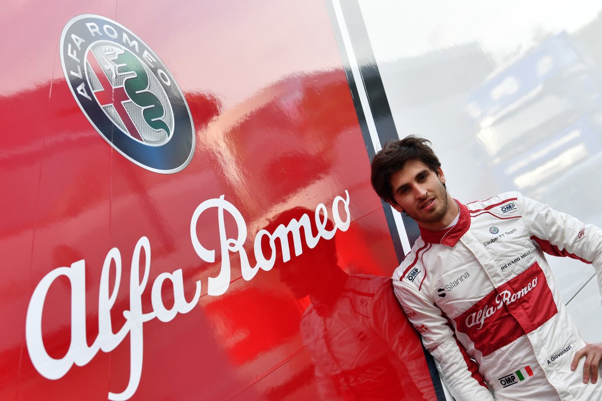 Giovinazzi: “Como italiano, é uma grande honra representar uma marca tão icónica como a Alfa Romeo”