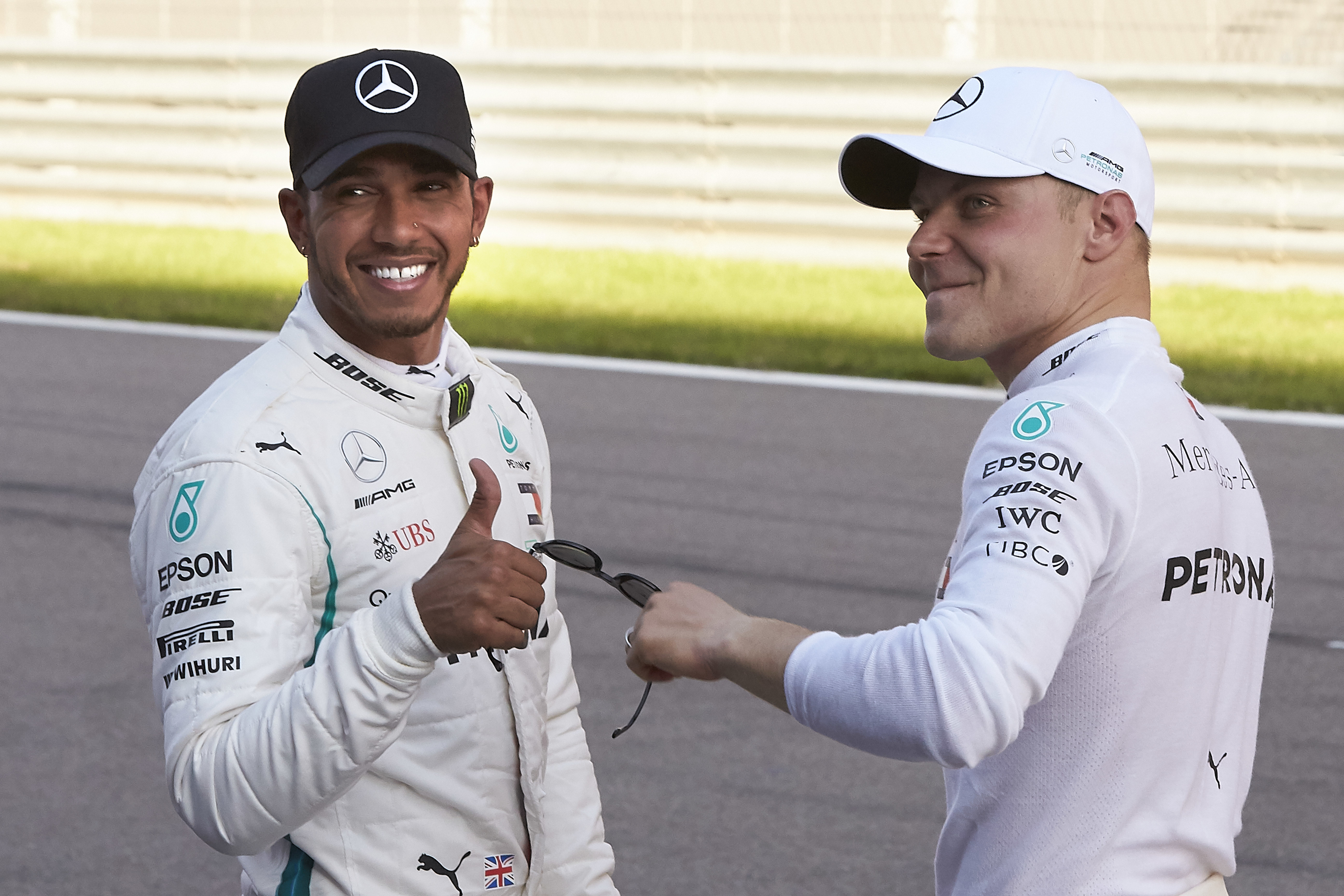 Mercedes admite que pole de Bottas dificulta ordens de equipa em Sochi