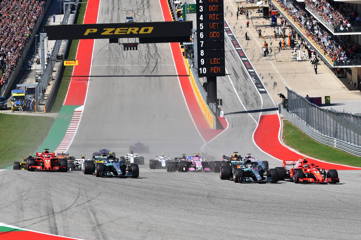 Cinco anos depois, Raikkonen regressa às vitórias para adiar festa do título de Hamilton