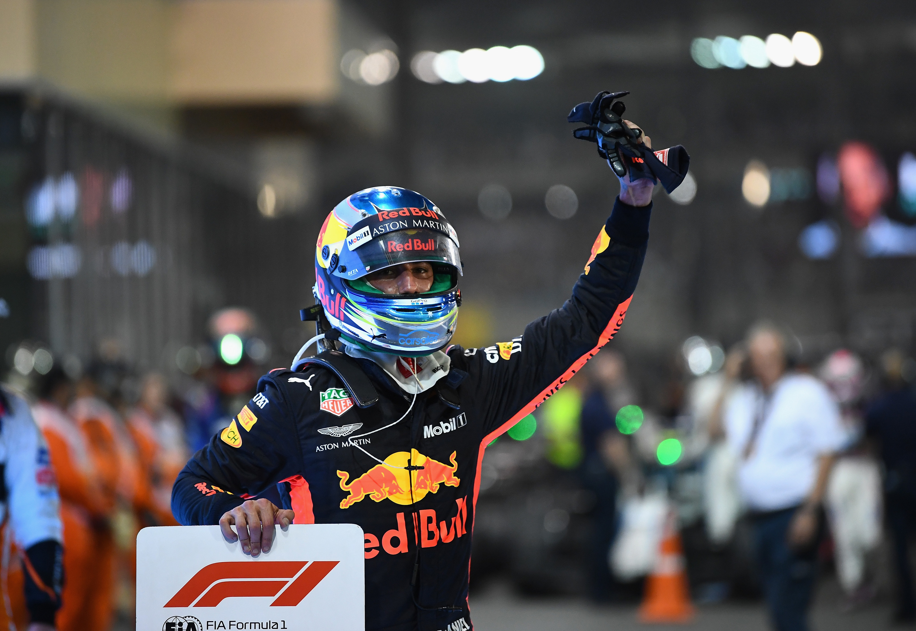 Ricciardo “adorava ter bebido da bota” na despedida da Red Bull