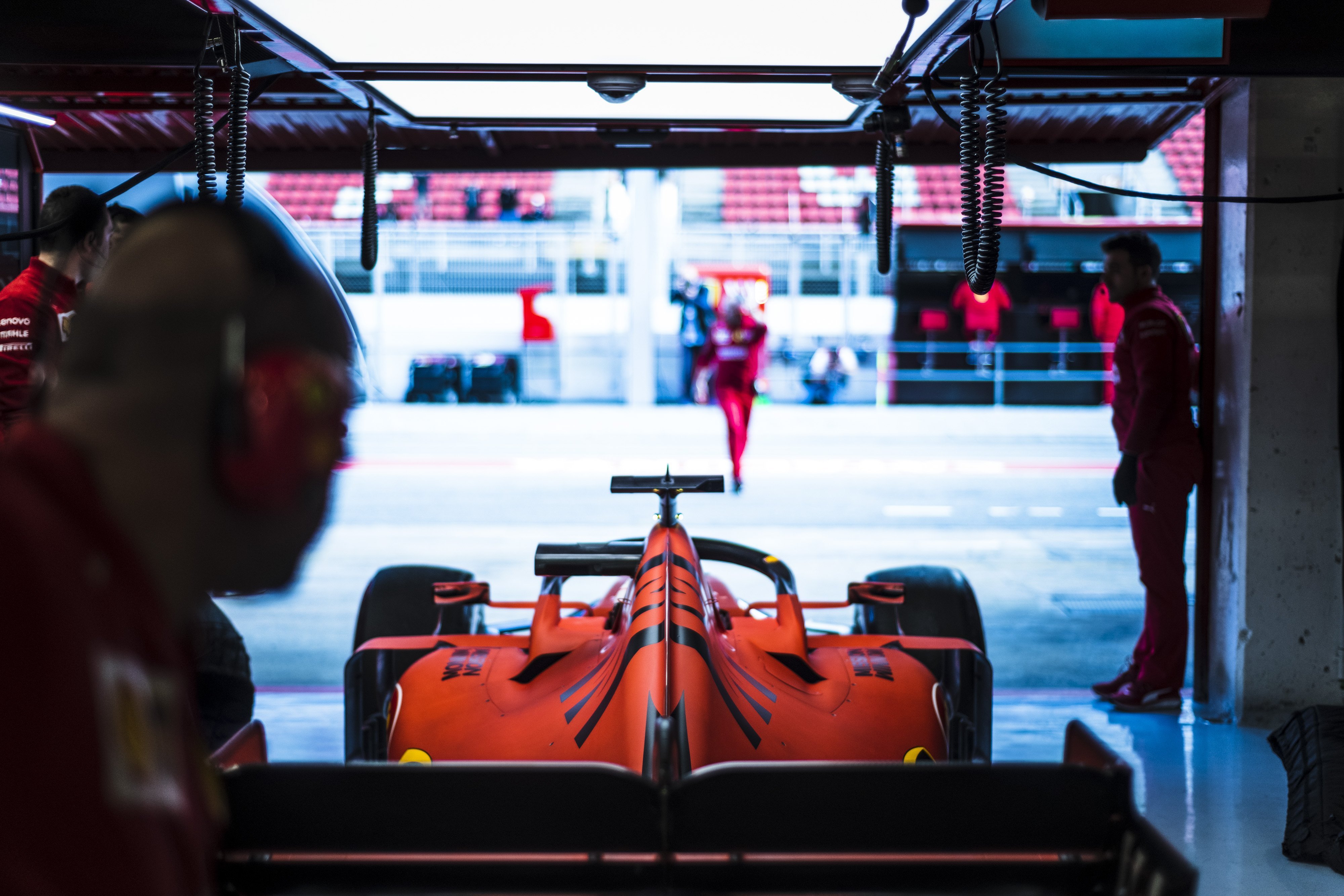 Hamilton diz que Ferrari está “muito forte” e prevê temporada mais desafiante para a Mercedes