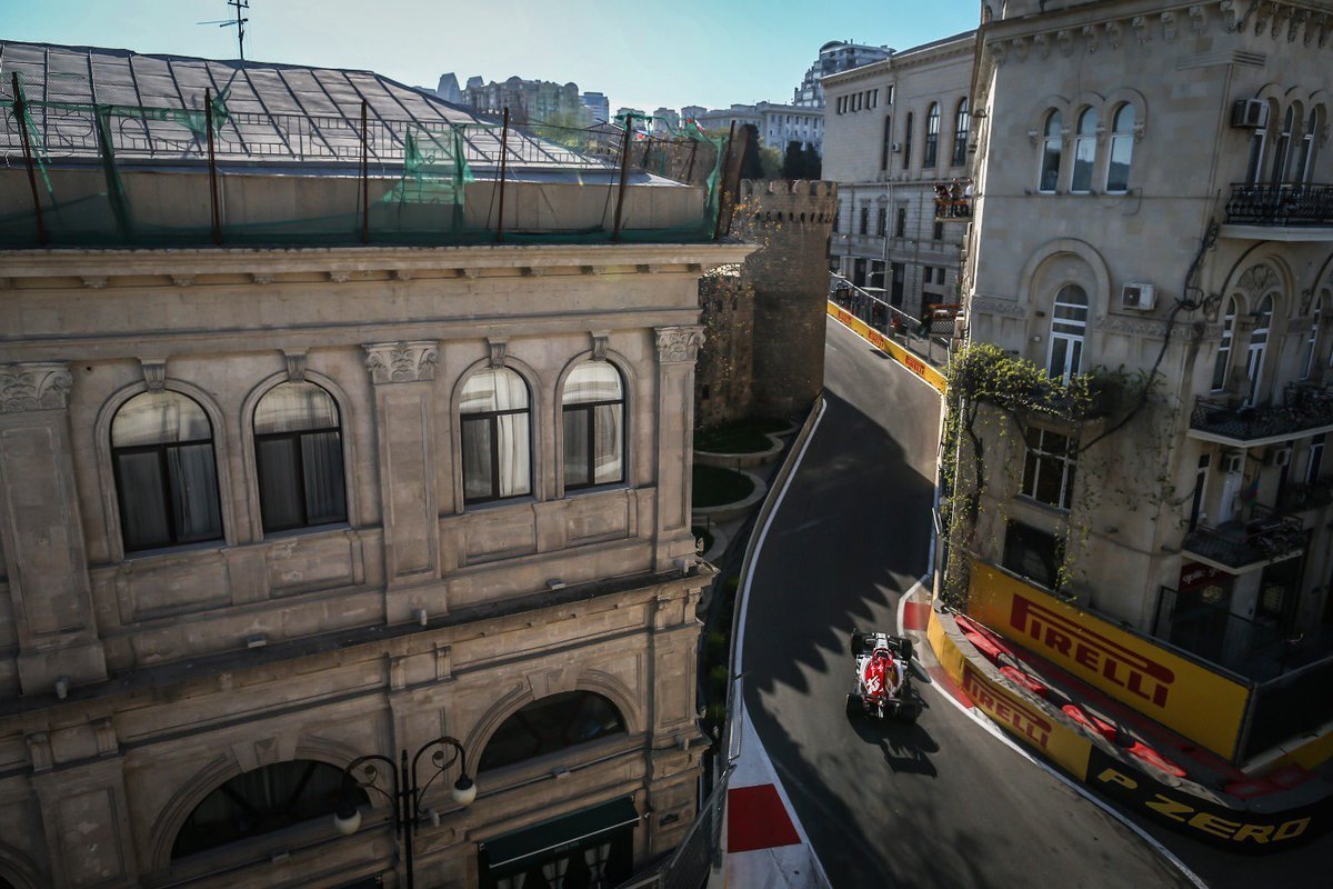 Raikkonen descontente com o incidente da tampa em Baku: “Parecíamos amadores”
