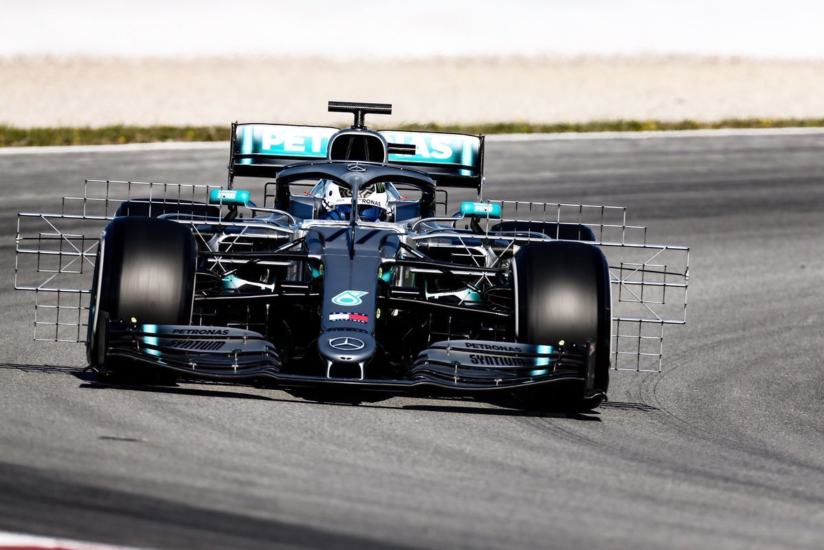 Bottas liderou primeiro dia de testes marcado por forte acidente de Ilott