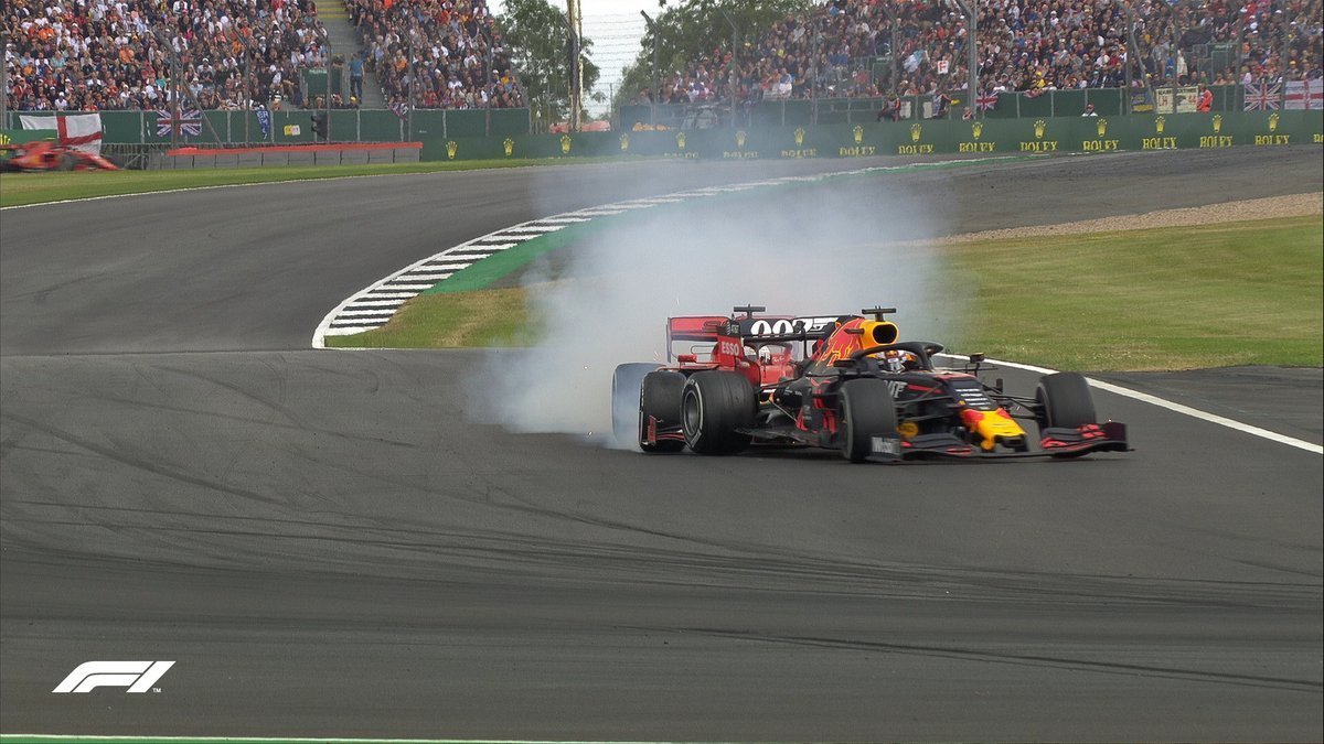 VÍDEO: Luta entre Verstappen e Vettel termina com acidente em Silverstone