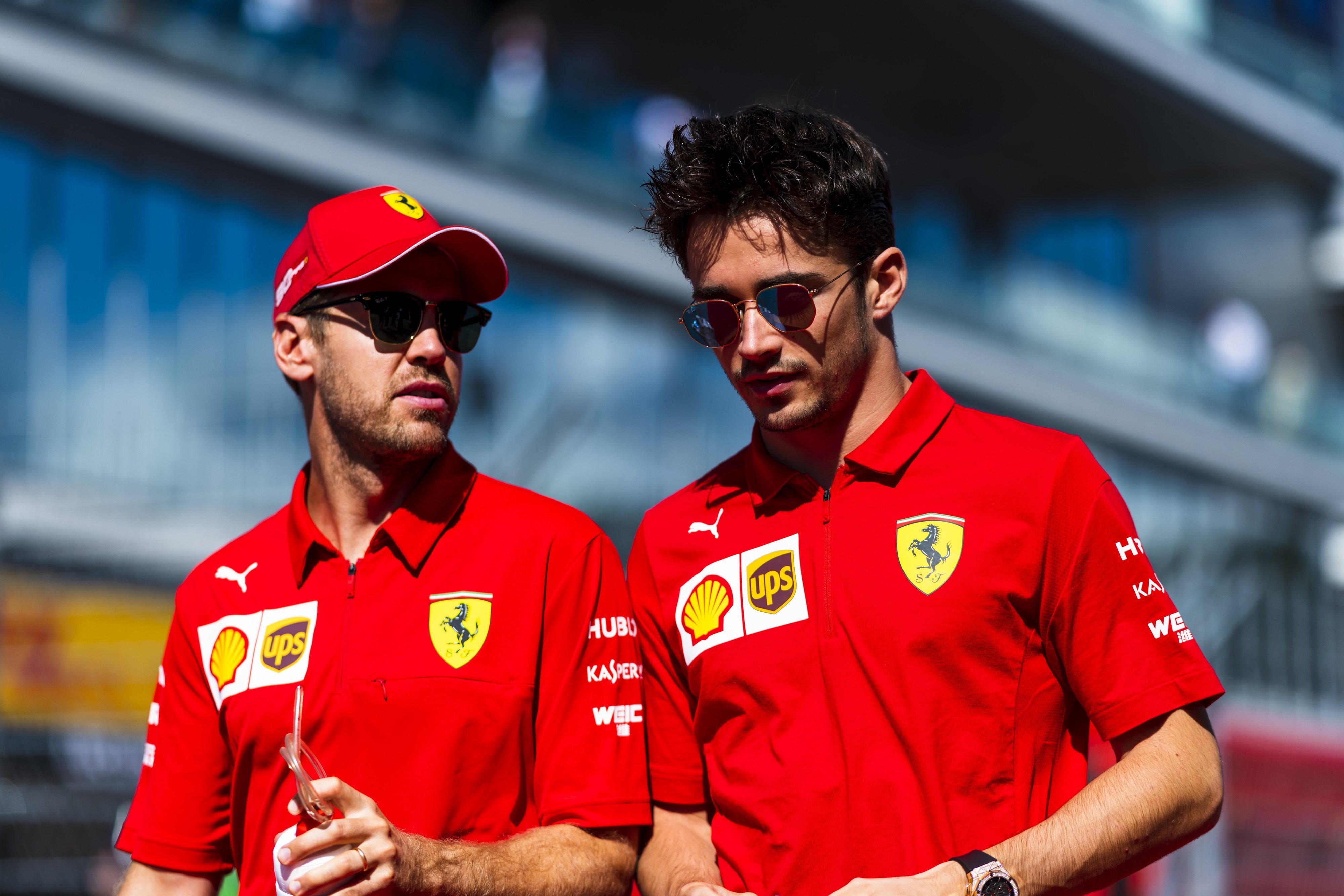 Ferrari diz que rivalidade entre Vettel e Leclerc continua a ser “um luxo”