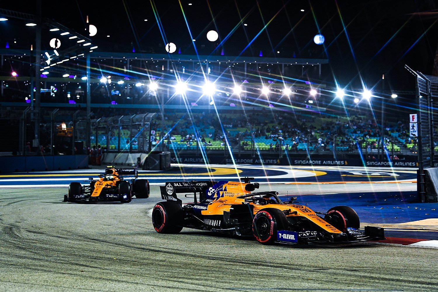 McLaren perto de deixar a Renault para regressar à parceria com a Mercedes