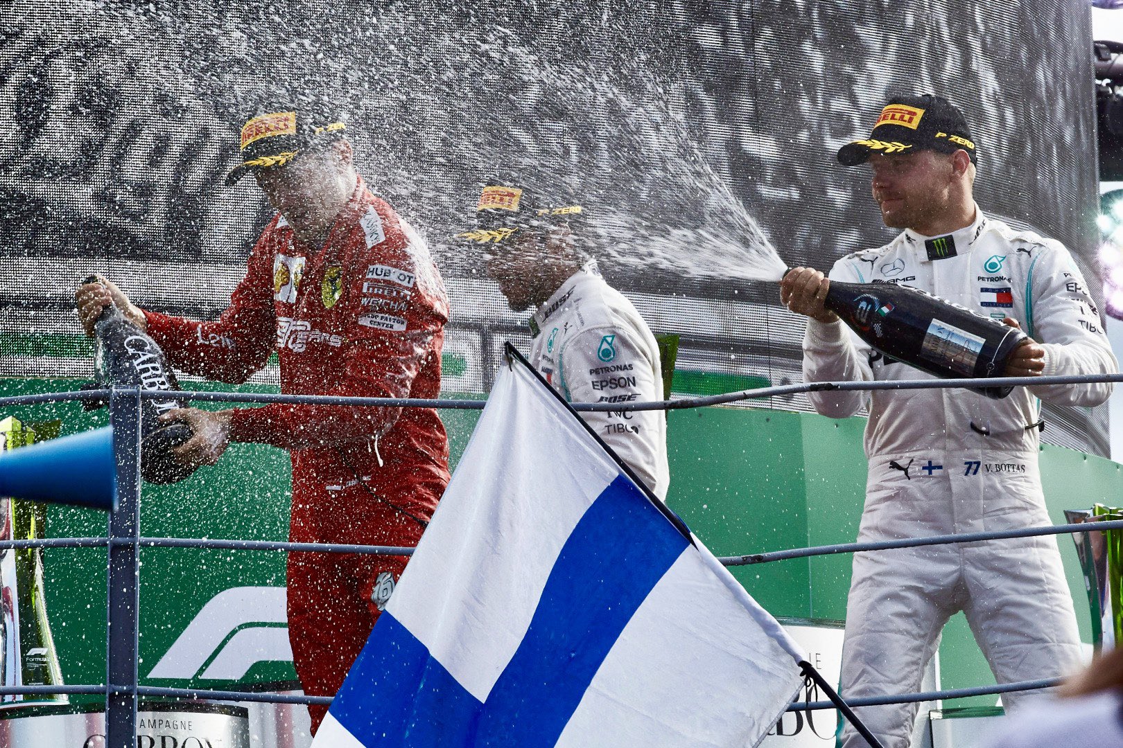 Bottas admite frustração por estar tão perto da vitória mas garante que tentou tudo para superar Leclerc