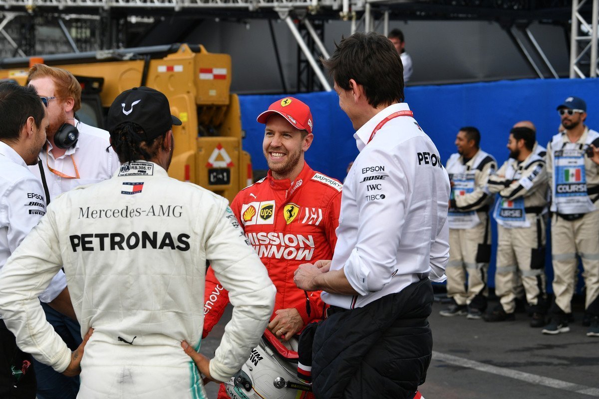 Vettel acredita que Mercedes teve “um pouco de sorte” com estratégia de “grande risco” no México