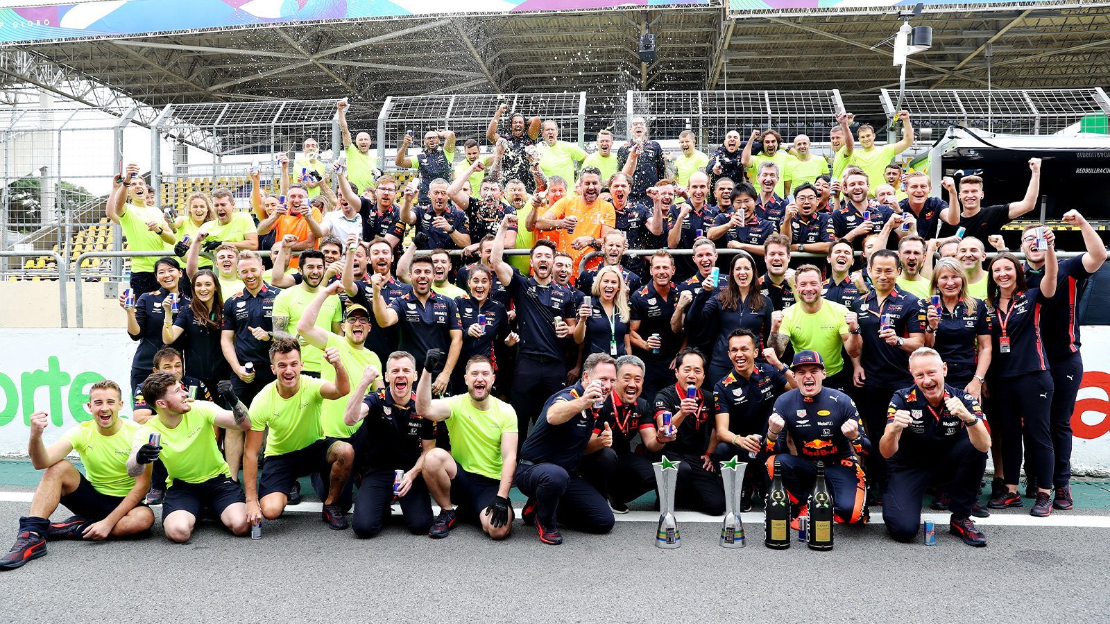 Verstappen diz que estratégia “salvou” corrida da Red Bull