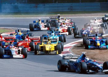 Europa 1999: Uma das corridas mais loucas da história é recordada esta quarta-feira pela Fórmula 1
