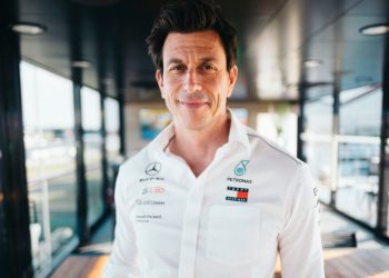Toto Wolff na Aston Martin? “Um disparate total!”