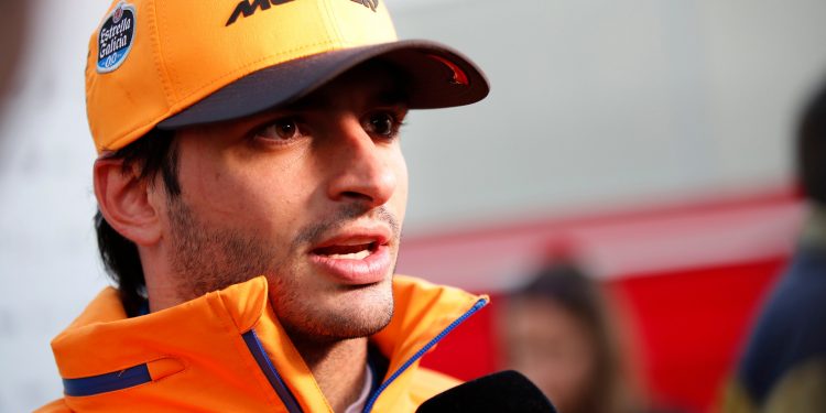 Sainz preparado para “construir algo especial” e “dar tudo” pela Ferrari