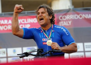 Zanardi sofre grave acidente e é transportado de helicóptero para o hospital
