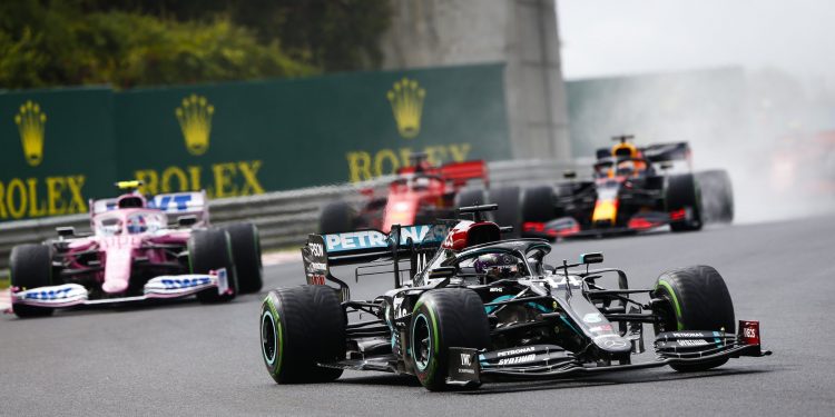 Hamilton domina e vence o Grande Prémio da Hungria pela oitava vez