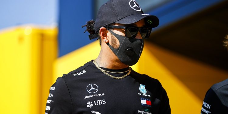 Hamilton acredita que pode correr na Fórmula 1 por “pelo menos mais três anos”