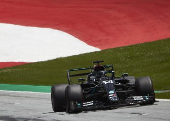 Hamilton: “Pareceu-me um incidente de corrida”