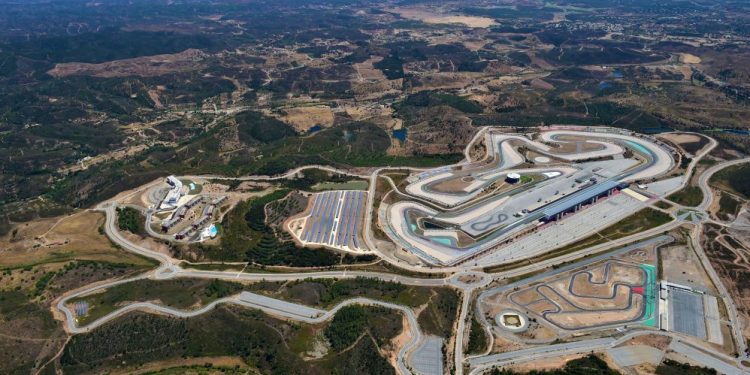 Grande Prémio de Portugal: Público, corridas de suporte, testes e configuração do circuito