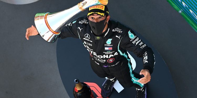 Estatísticas de Barcelona: Hamilton e Raikkonen continuam a bater recordes