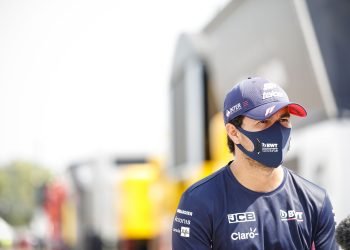 Pérez acredita que o seu lugar na Racing Point está “bastante seguro”