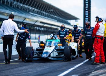 Indy 500: Alonso e quatro ex-pilotos de Fórmula 1 entram hoje em ação na mítica oval