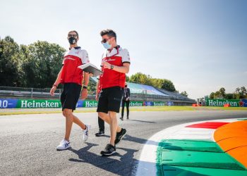 Giovinazzi acredita que não perderá o lugar se der continuidade ao trabalho que tem feito em 2020