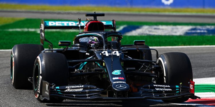 Hamilton termina o dia na frente de Bottas e Norris em Monza