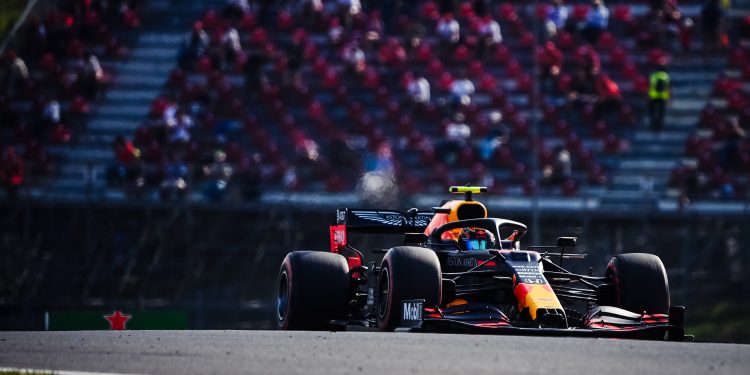 Albon acredita estar a ir na direção certa após quarto lugar na qualificação