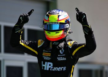 Piastri sagra-se campeão da Fórmula 3 na última corrida do ano