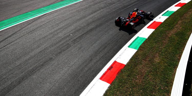 Verstappen diz que a Mercedes está “noutro nível” e aponta ao terceiro lugar em Monza