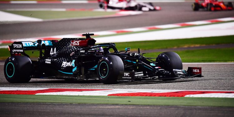 Hamilton e os pneus de 2021: “Se isto é tudo o que têm, prefiro ficar com os atuais”
