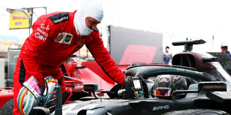 Vettel não poupa elogios a Hamilton: “Ele é o maior da nossa era”