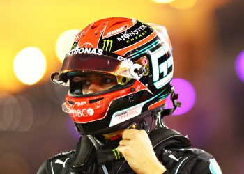 “Nasce uma nova estrela”: Wolff realça corrida “brilhante” de Russell em Sakhir